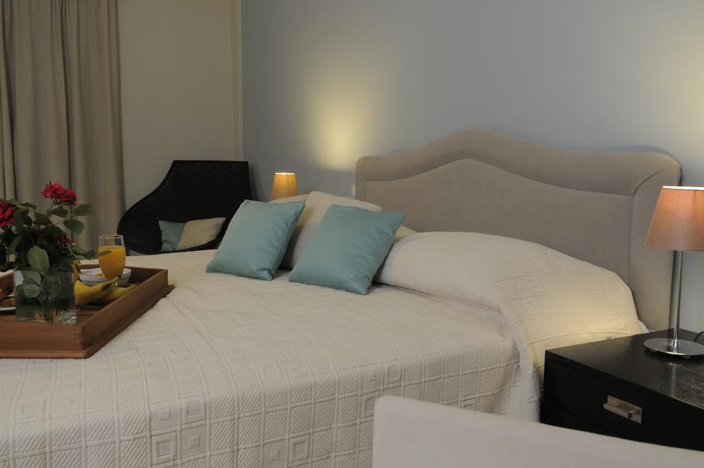 Athena Hotel Milopótamos 部屋 写真