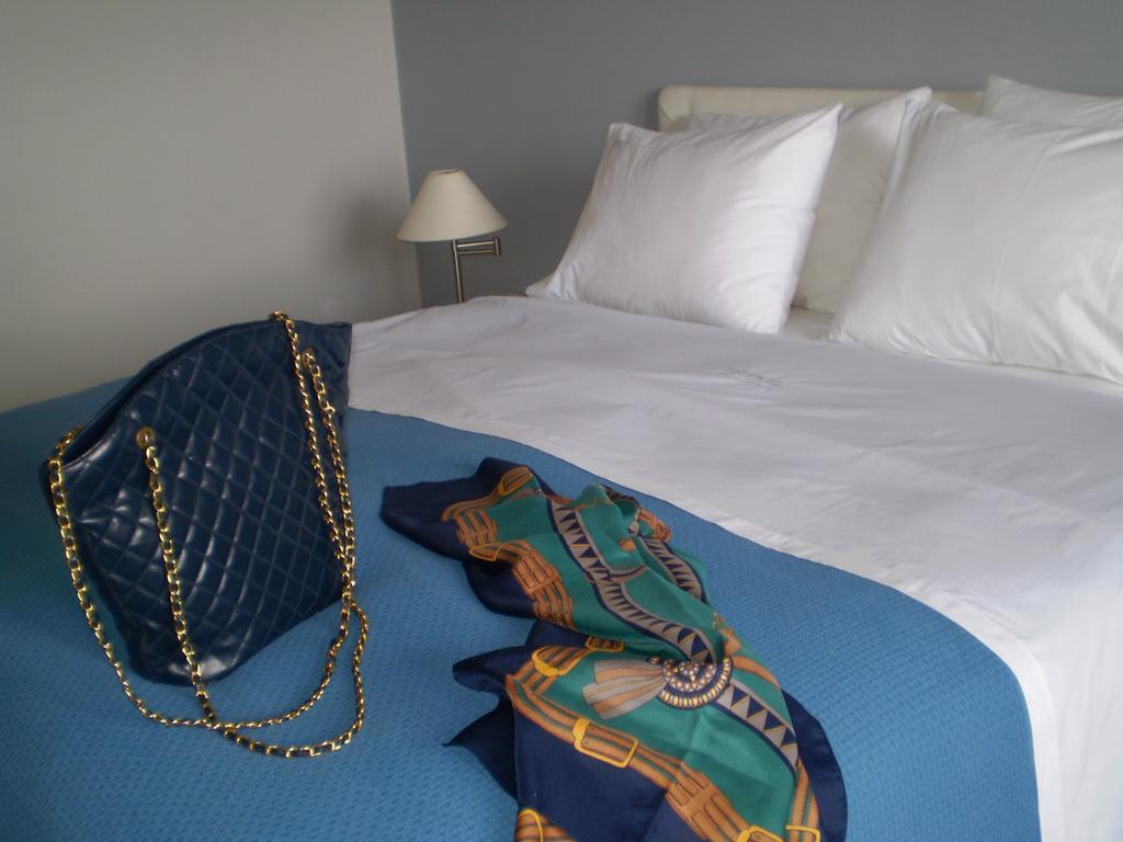 Athena Hotel Milopótamos エクステリア 写真